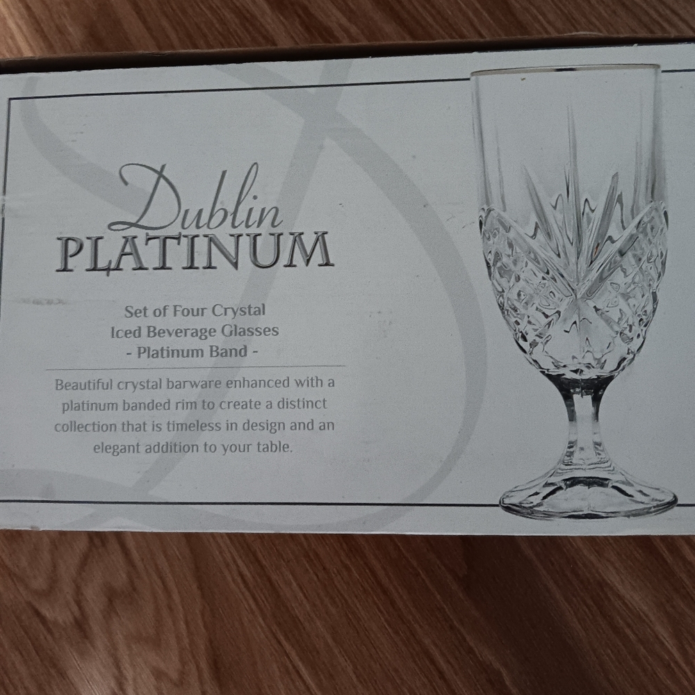 Dublin platinum wine glasses